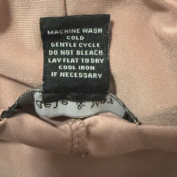 Elegant Blush Blouse with Embellished Neckline - Picture 4 of 4